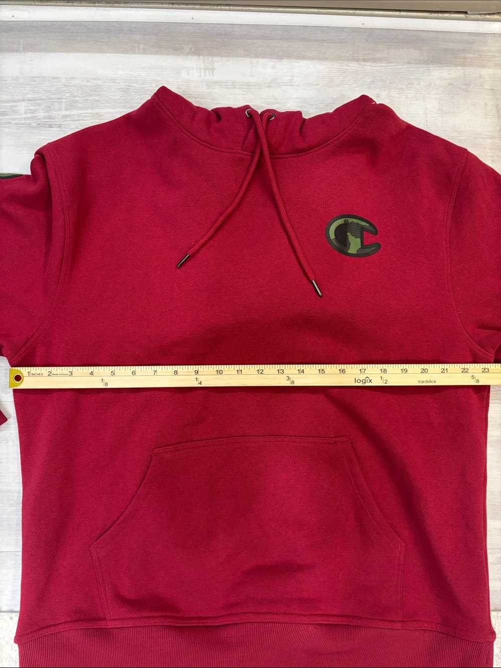 Champion Maroon Pullover Hoodie with Camo Logo Accents Large - Picture 7 of 8